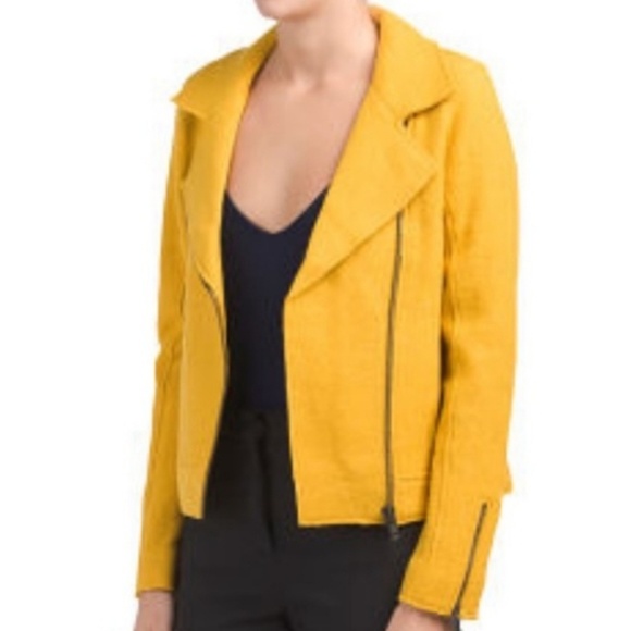 tahari yellow jacket